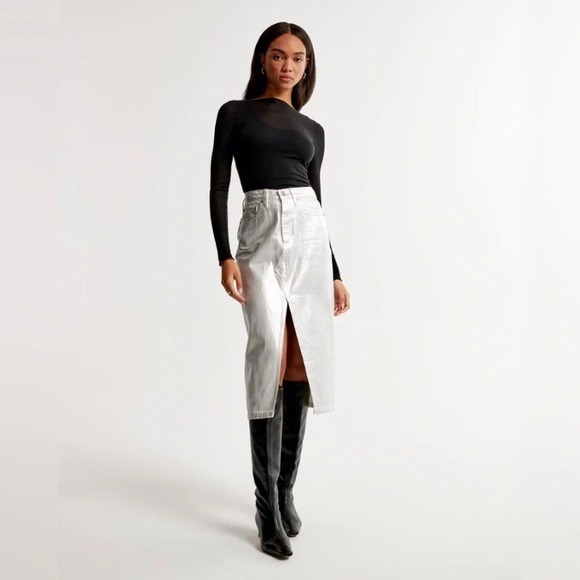 Abercrombie & Fitch Dresses & Skirts - Abercrombie & Fitch High Rise Metallic Silver Coated Denim Midi Skirt 31 / 12